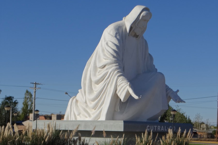 Monumento Cristo - Vía Crucis - Cutral Co